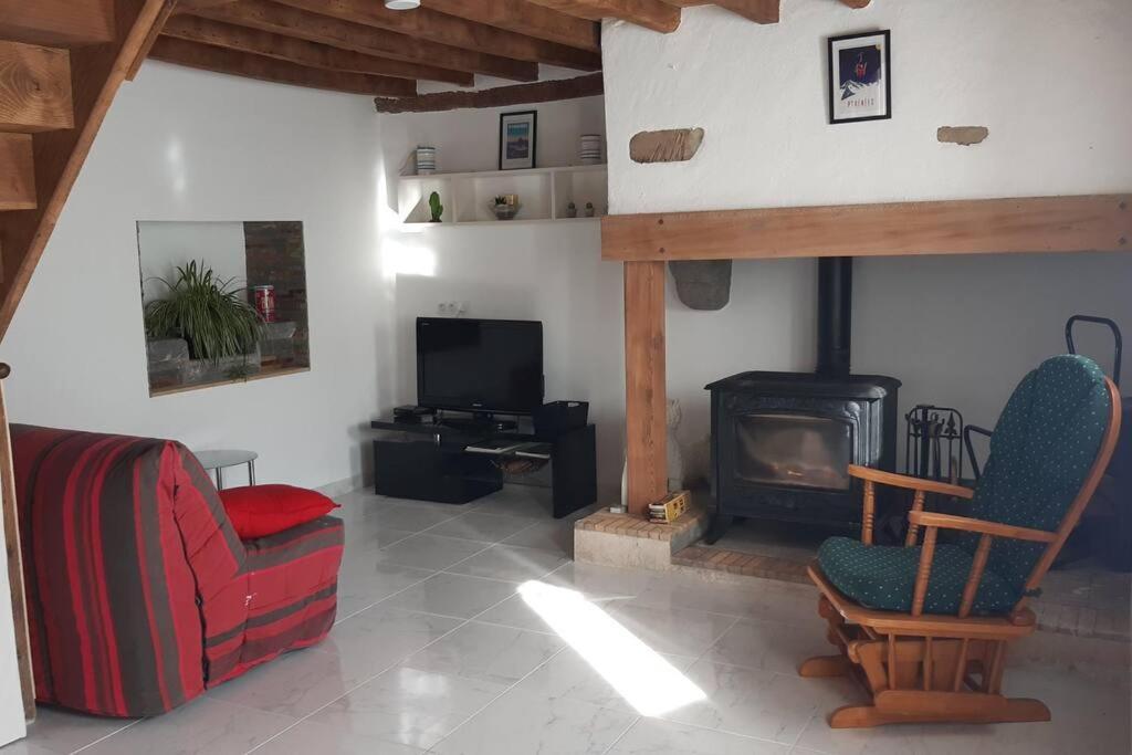 Maison De Campagne Issor Екстериор снимка